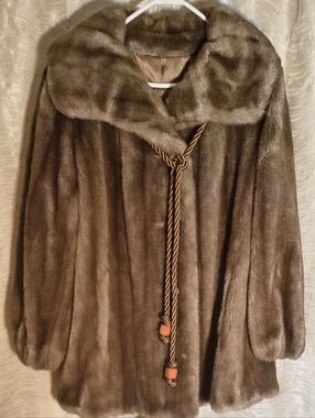 Luxurious Sportowne Faux Fur Coat with Rope Tassel Lrg. Superb Vintage Condition